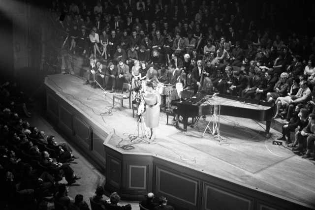 Dutch Jazz Heritage: Ella Fitzgerald ft. Marjorie Barnes & Anna Serierse
